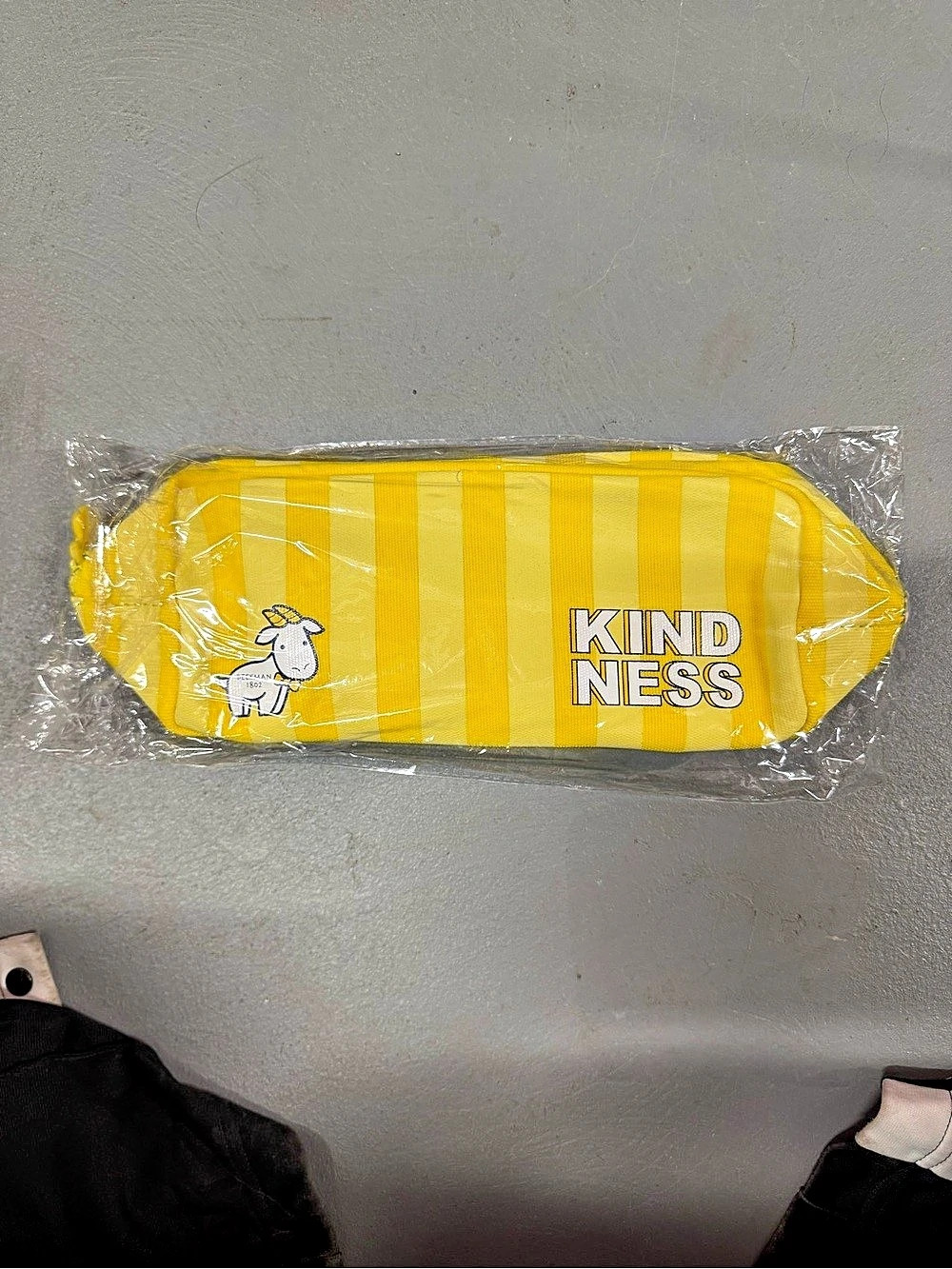 Beekman 1802 Cute Goat Travel Essentials Bag Kindness Yellow & White